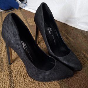 Rock & Republic 4.5" stiletto heel size 6